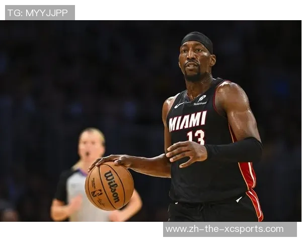 2012年2月24日热火与尼克斯激战回顾球星表现与比赛亮点分析